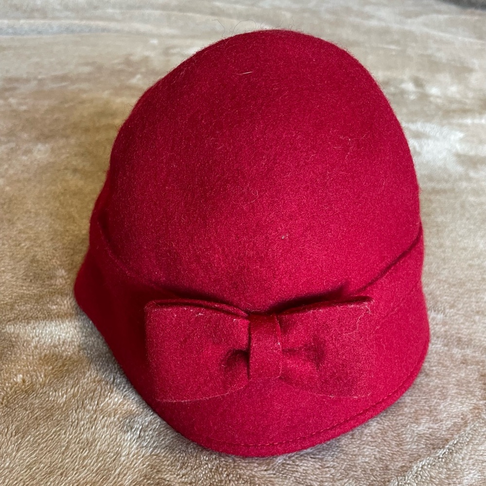 100% Wool Gymboree Red Baby Hat with Bow